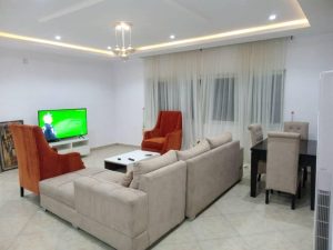 3 Bedroom shortlet Apartment (per day/night)