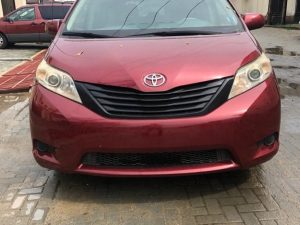 Toyota Sienna