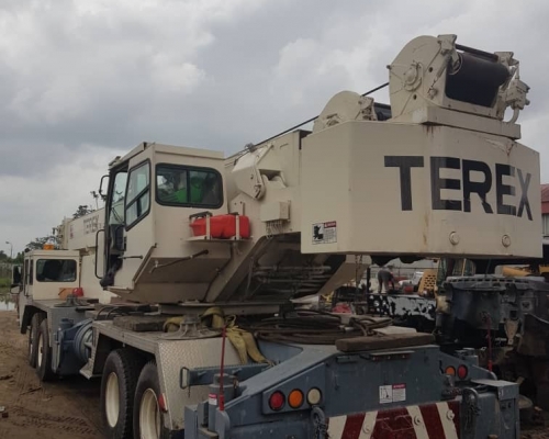 80 Tons Crane