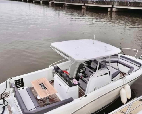 Cruiser Boat (Per Hour)