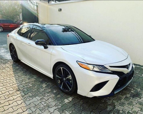 Toyota Camry 2019