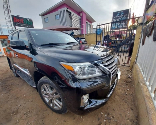 LEXUS LX570