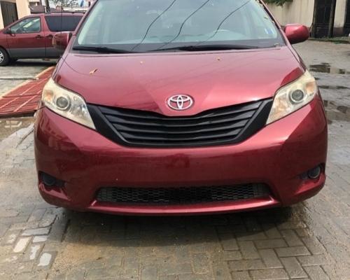 Toyota Sienna